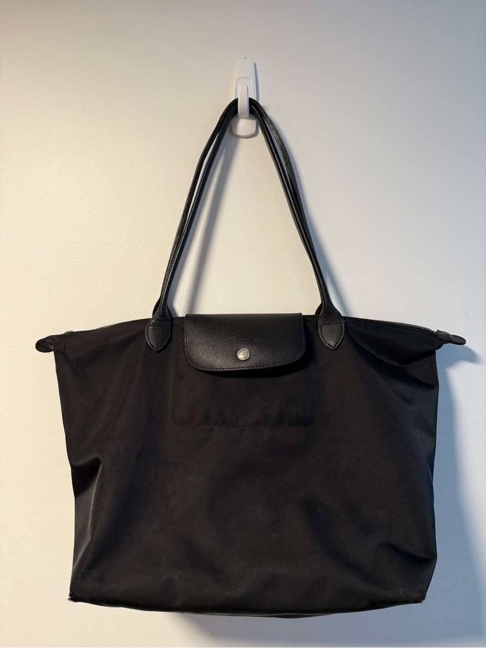 Longchamp Le Pliage Black Nylon Large Tote w/ black Leather Trim - used.